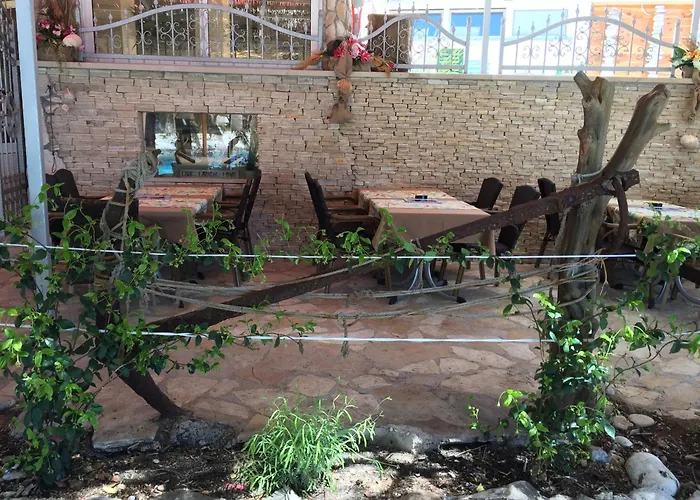 By The Sea Hvar - 8785 3* Hvar Town