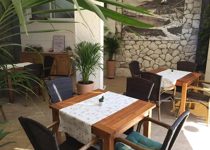 Rooms By The Sea Hvar - 8785 Guest house 3*